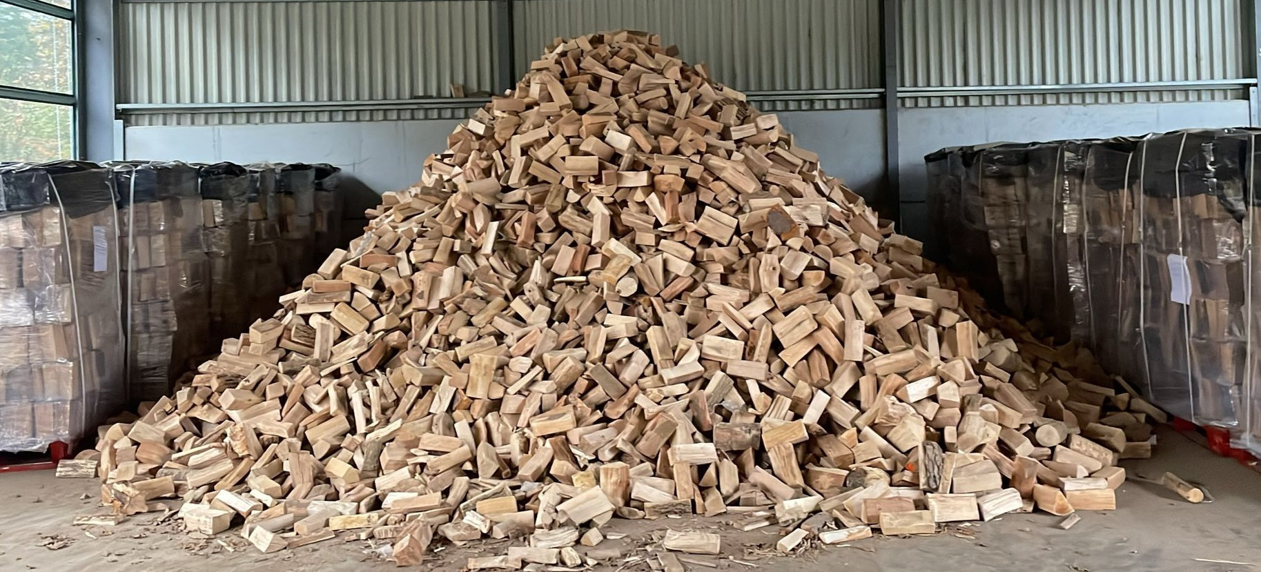 Delivery of George Donald Logs at the depot