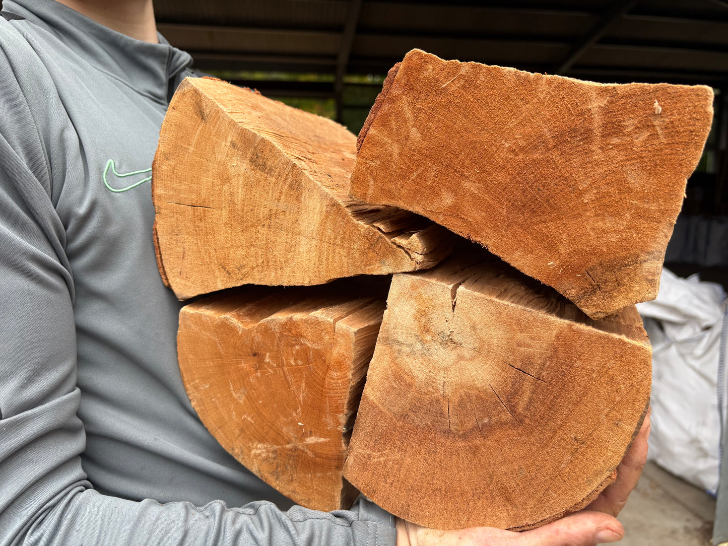 Kiln Dried Barrow Bag of Chunky Logs